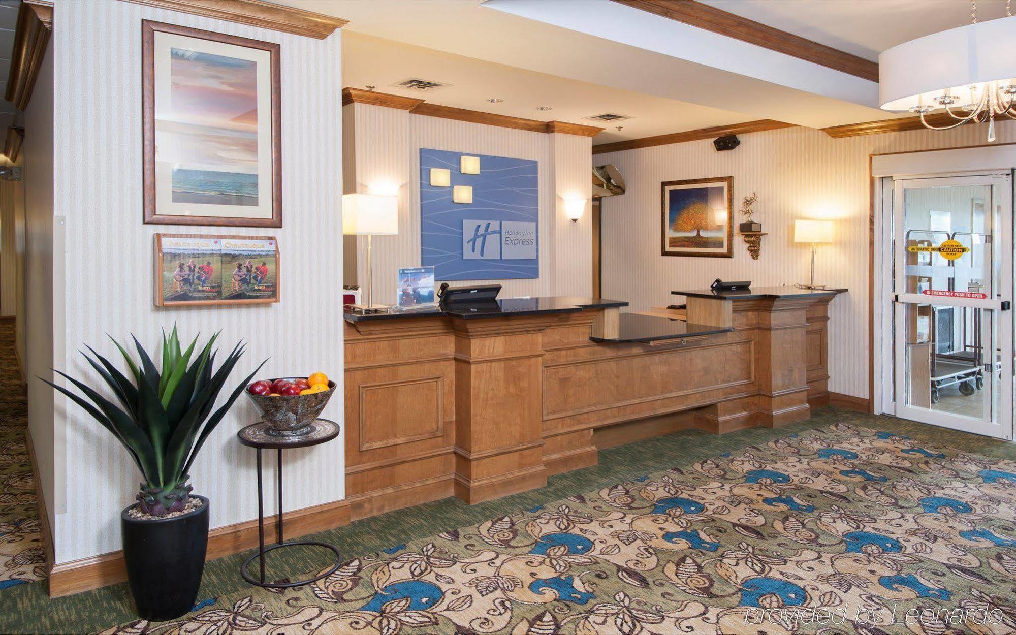 Comfort Inn & Suites Findley Lake Exterior photo