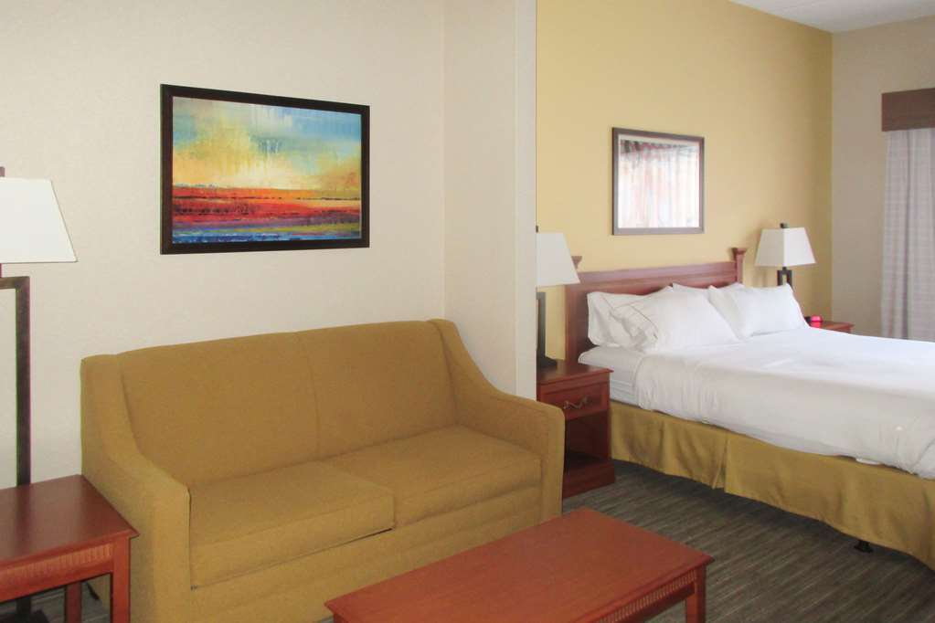 Comfort Inn & Suites Findley Lake Room photo
